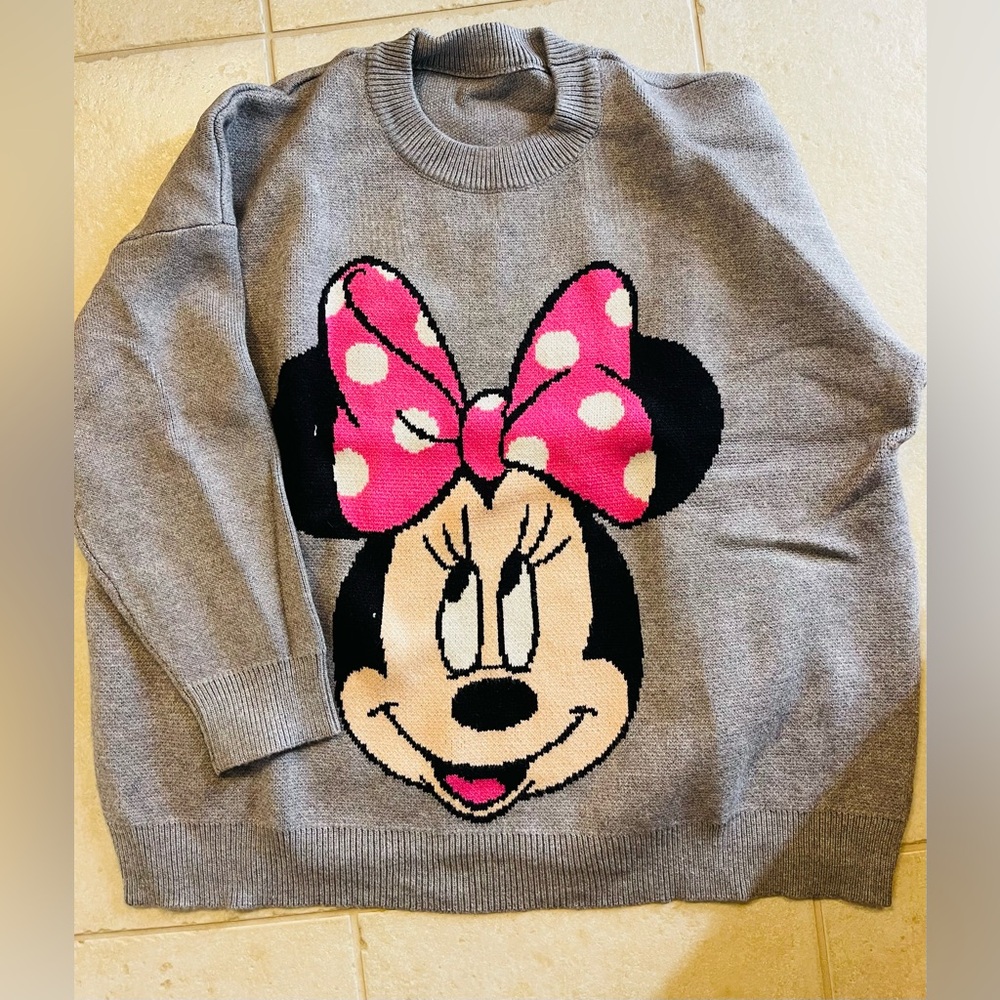 Thick and soft mini sweater